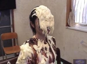 顔面ぶっかけメッシー