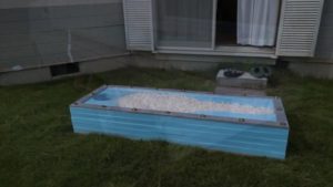 生き埋め閉じ込め完全拘束