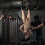 完全拘束して水責め拷問＆灼熱ロウ責め拷問