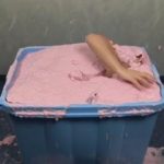 閉じ込め型取り完全拘束生き埋めにされる拷問プレイ