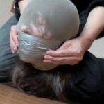 両手足をテープ拘束されて目隠し猿轡の夢の監禁プレイ