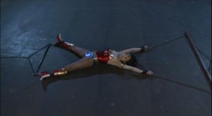 【ヒロピン】両手足完全拘束による全身引きちぎり拷問プレイ