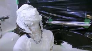 生クリームメッシーフェチの夢|可愛い女の子が全身どろどろ女体盛りが見れる変態動画