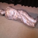 マミフィケーション│完全拘束されて放置されるゾクゾクプレイ