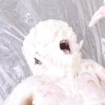「もっとぶっかけて」と顔面生クリームまみれが好きな女体盛りメッシー変態フェチ女の動画