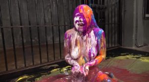 全身超大量の絵の具で汚される|限界ペイントメッシー