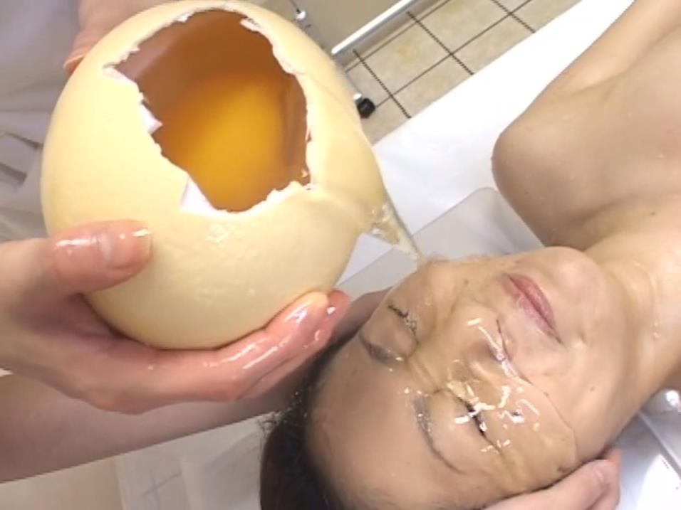 顔面ぶっかけ卵メッシー