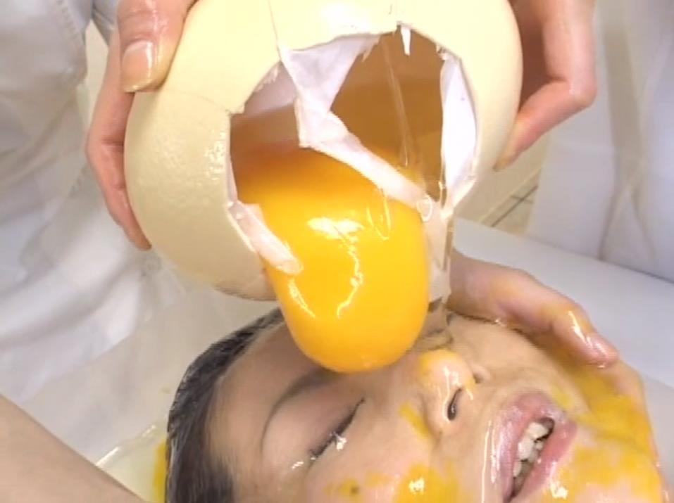 顔面ぶっかけ卵メッシー
