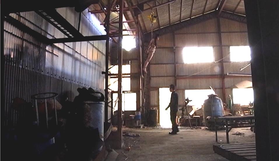 高所宙吊り完全拘束