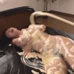 全身マヨネーズメッシー｜ドロッとまとわりつくヌルヌル変態プレイに興奮するフェチ動画