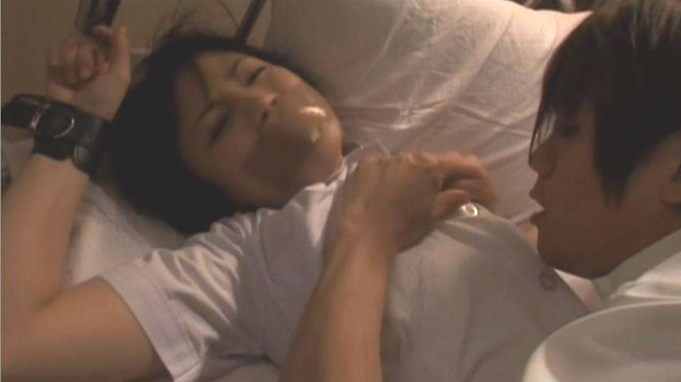 両手両足完全拘束