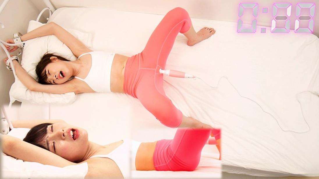 ベッドに両手完全拘束