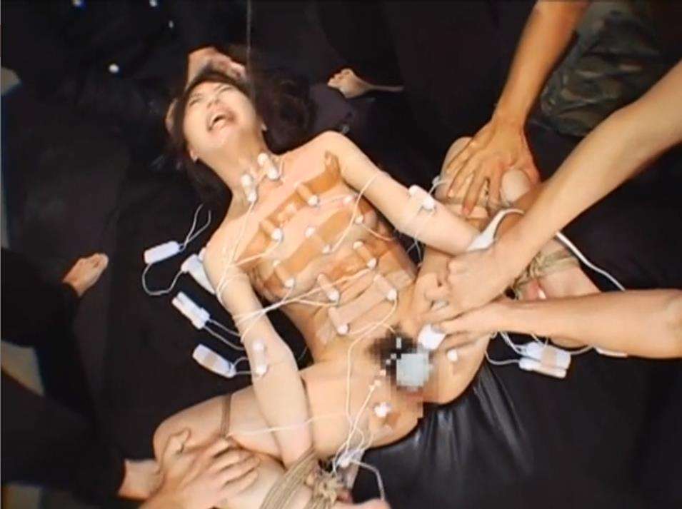 両手両足ダルマ完全拘束