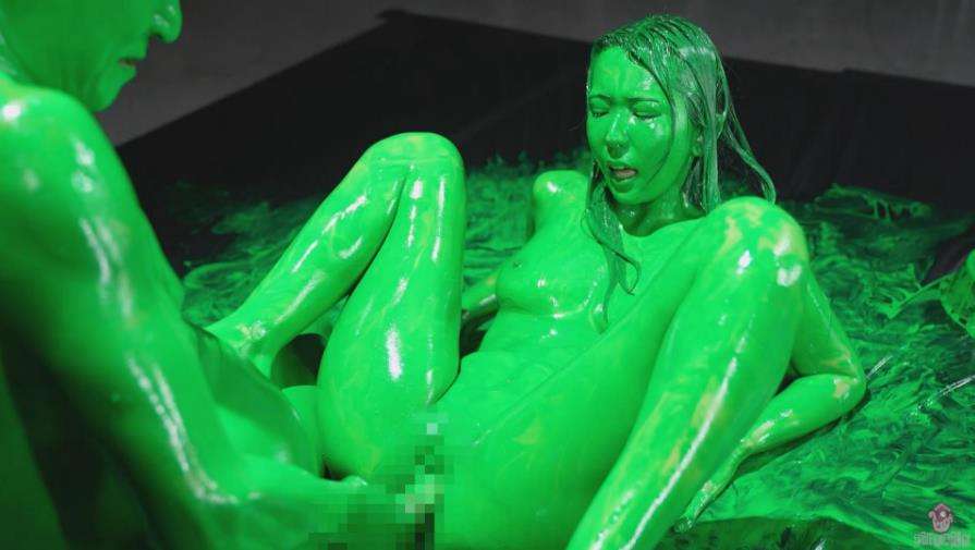 緑ペイントメッシー