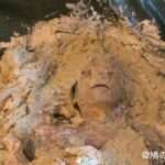 生クリームケーキ女体盛りメッシー｜豪快にスポンジケーキを顔面にぶつけてのせて山盛りにする新ジャンル変態フェチ動画