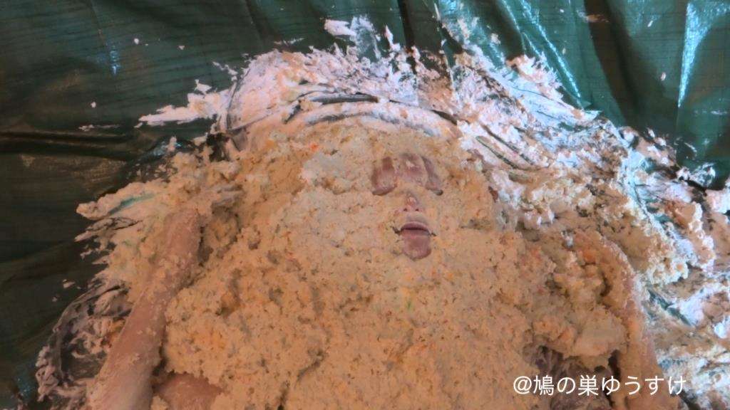 生クリームケーキ女体盛りメッシー