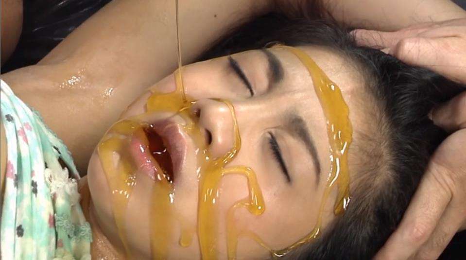 完全拘束女体盛りはちみつメッシー
