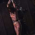 敵のアジトに捕まるヒロインピンチ完全拘束拷問│コスチュームがどんどんボロボロになっていく変態フェチ動画