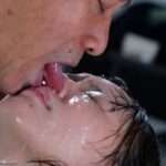 顔面ドロドロ舐め回しメッシー│汚れていテカテカになった状態を見て興奮変態フェチ動画