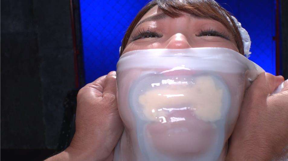 全身完全拘束猿轡水責め拷問