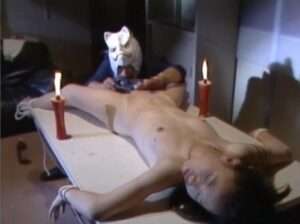 磔完全拘束拷問│昔のアブノーマルな変態動画は、女優が本当に嫌がっているようにしか見えないのに興奮