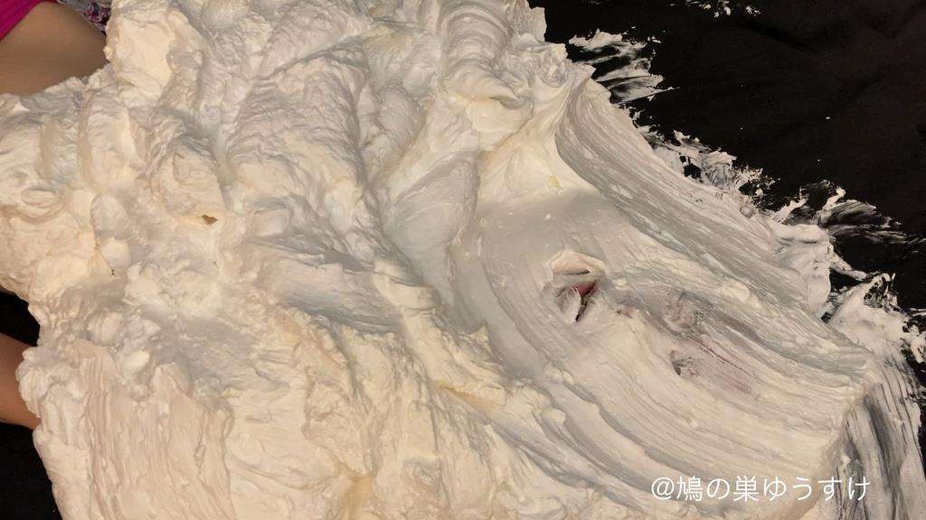 これがホントの山盛り顔面生クリーム女体盛りメッシー