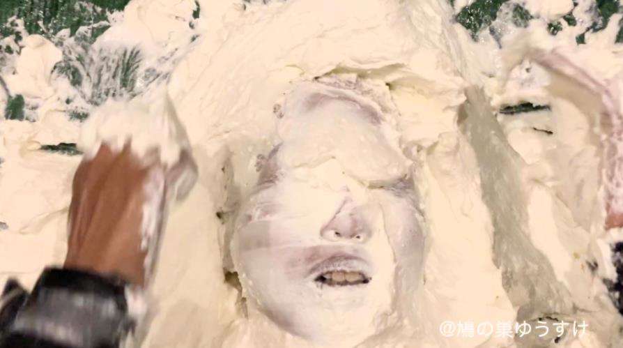 完全拘束顔面生クリームメッシー