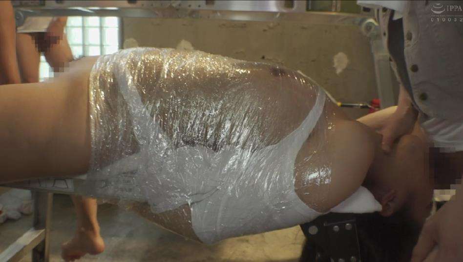 完全拘束拷問恐怖の表情