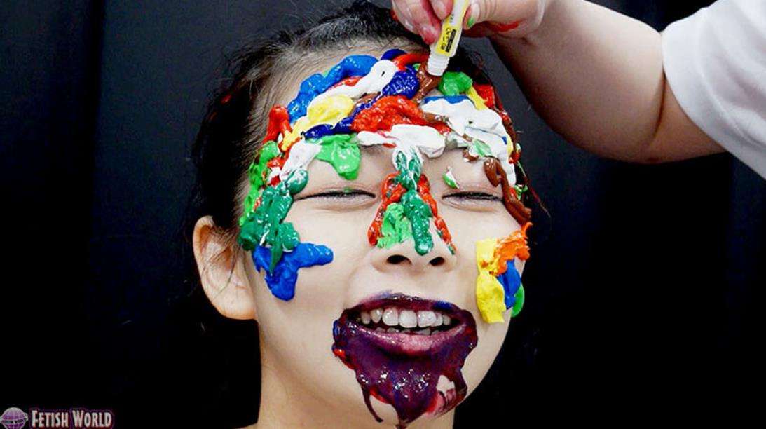 絵具顔面どろどろメッシー