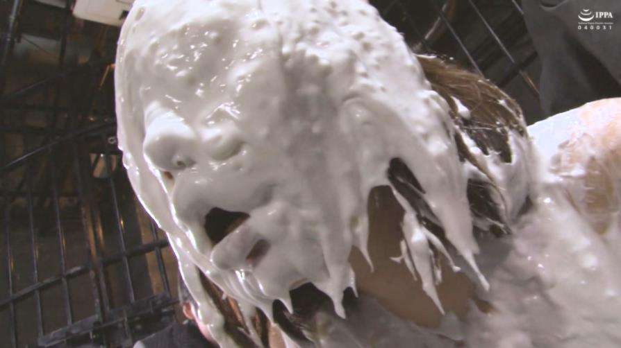 全身生クリームまみれメッシー