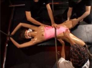 両手両足完全拘束本当のアクメ拷問|苦しむ表情が本気|逃げられない女は耐えるしかない変態フェチ動画