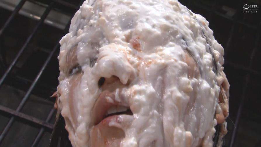 トマトクリーム顔面ぶっかけメッシー