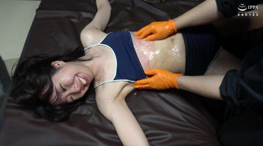 完全拘束くすぐり拷問磔