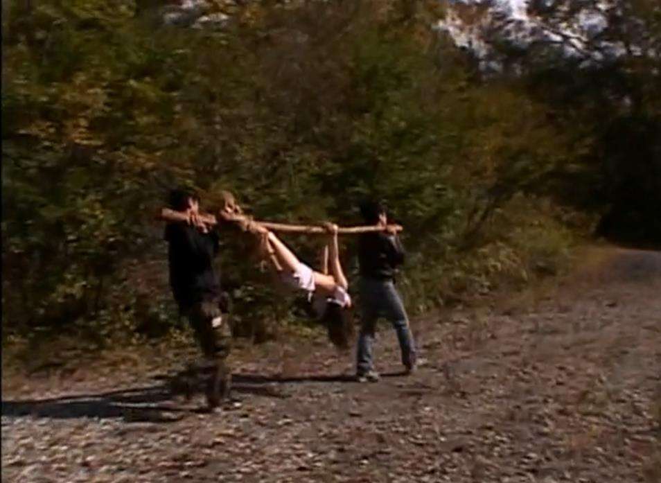 両手両足獣完全拘束