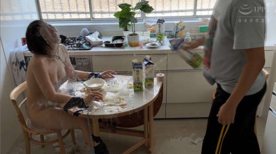 完全拘束変態メッシープレイ