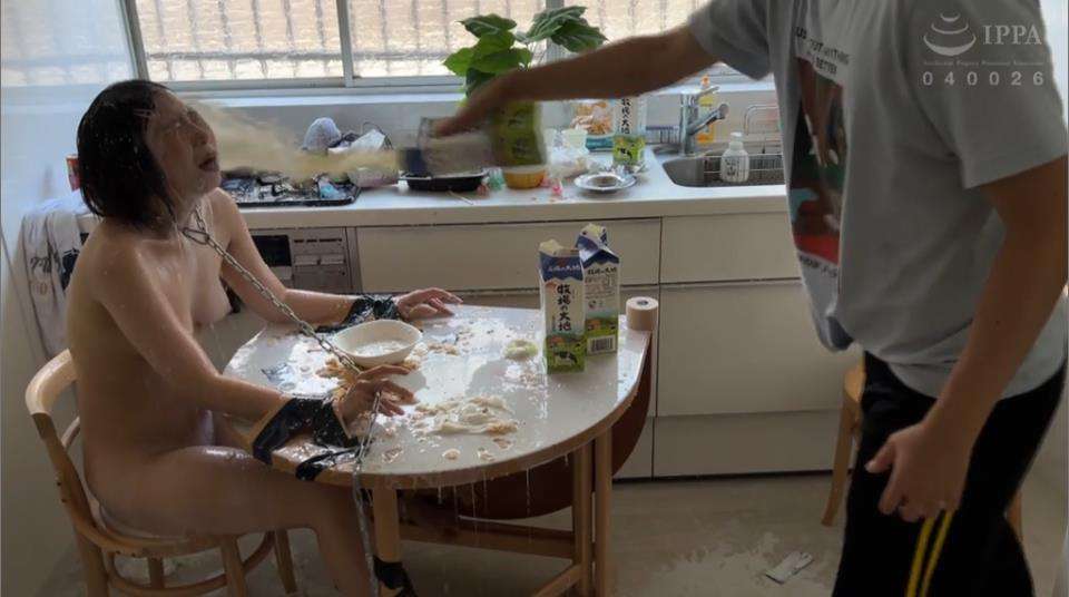 完全拘束変態メッシープレイ