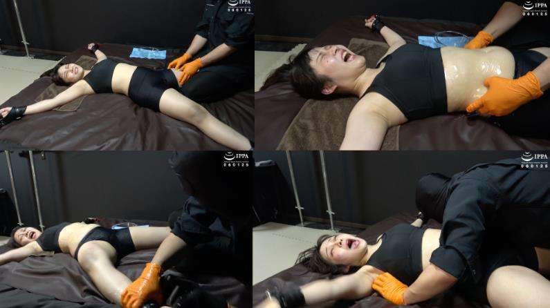 本気で嫌がる完全拘束くすぐり拷問