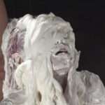 生クリームどろどろ女体盛りメッシー｜もっさりした質がテカテカで興奮変態フェチ動画