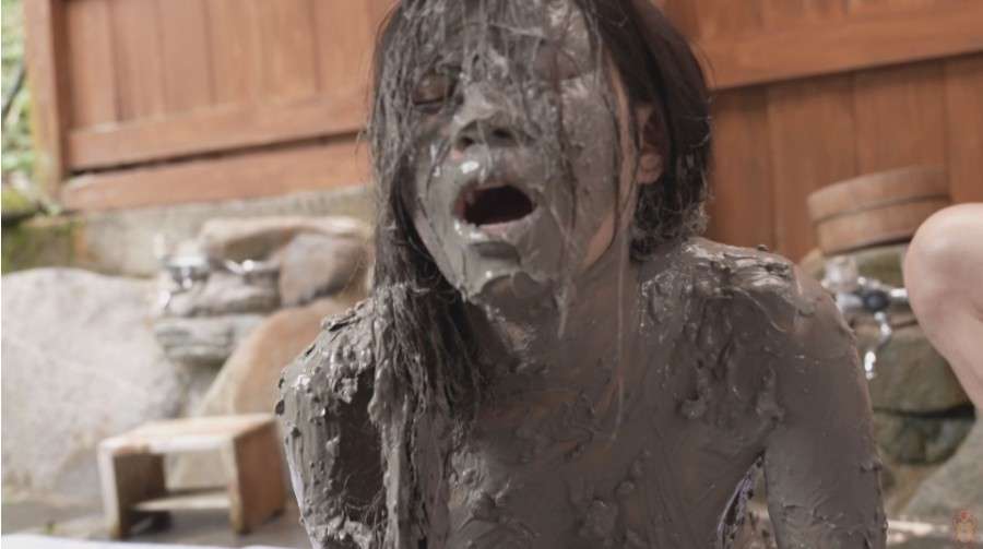 全身泥メッシー