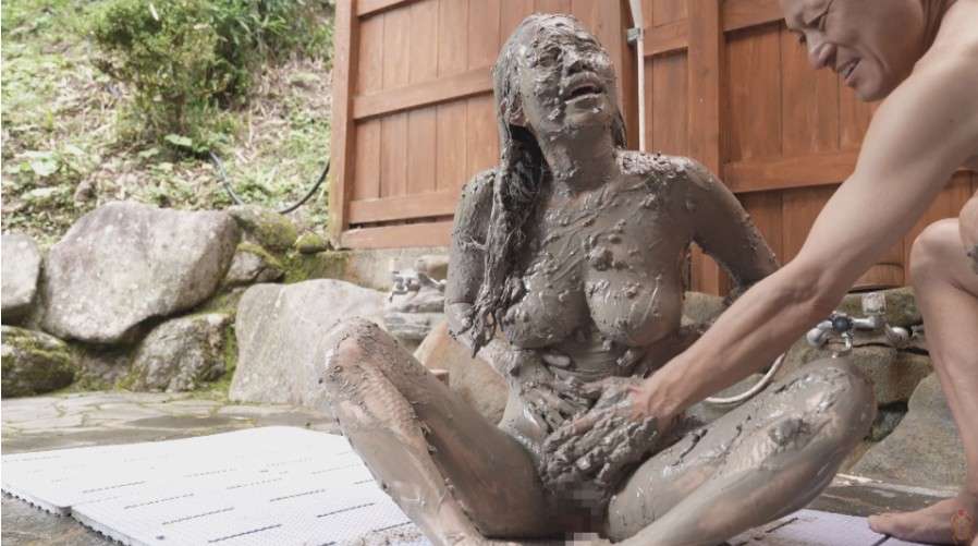 全身泥メッシー