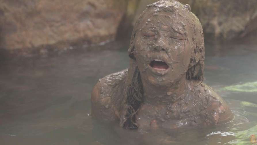 全身泥メッシー