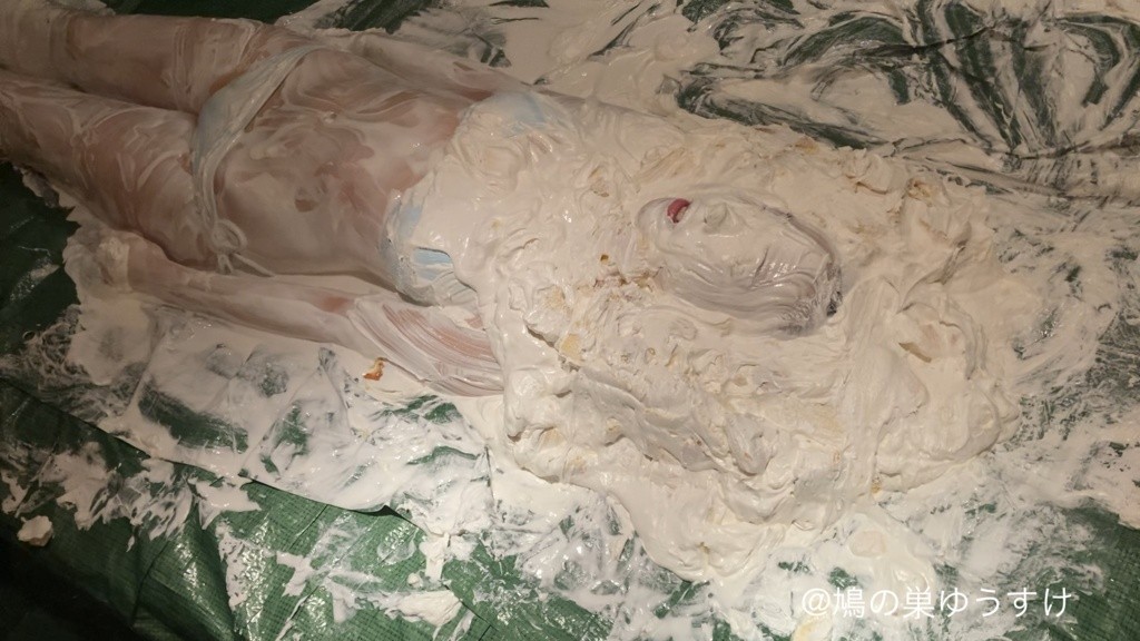 顔面盛り盛り食材女体盛りメッシー