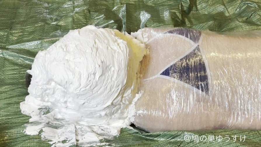 生クリームに顔面生き埋めマミー完全拘束