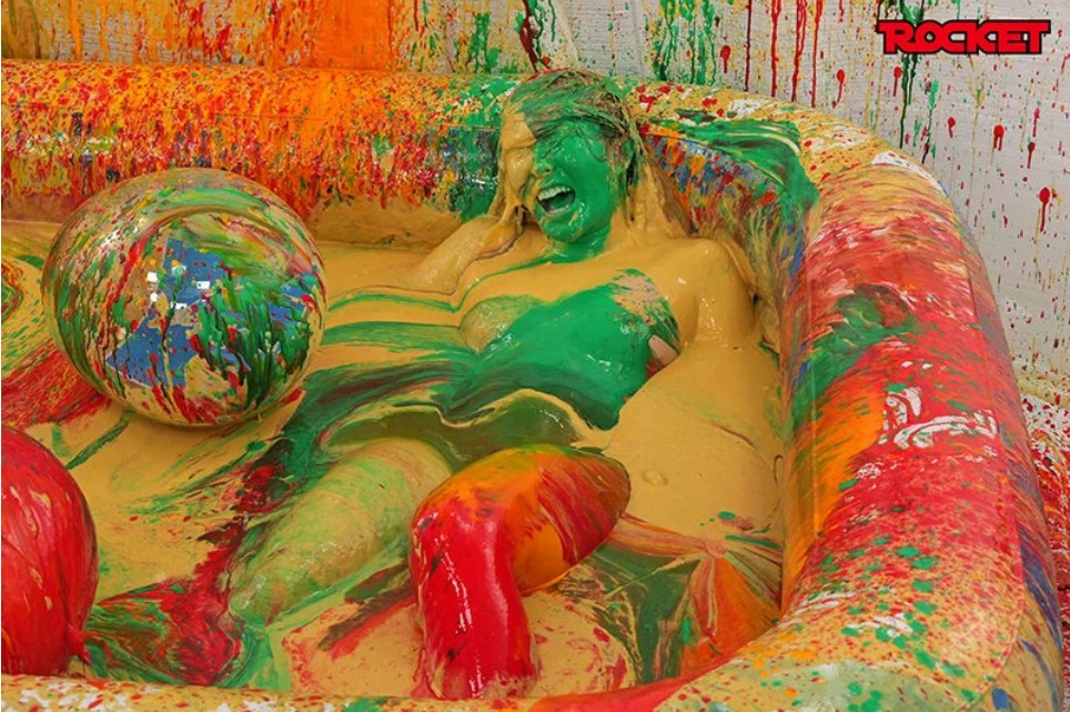 人間クレーンメッシー？