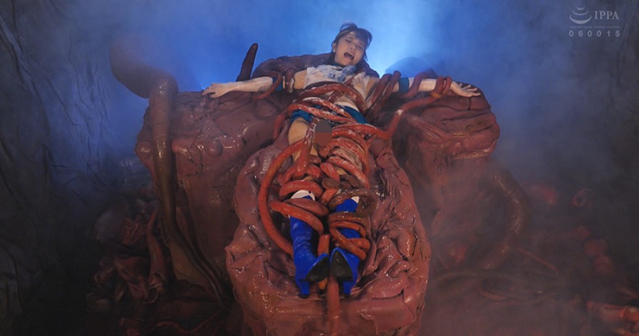 触手十字架磔完全拘束顔面ぶっかけメッシー