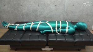 完全拘束全身タイツ放置｜マニアックなコンセプトだが私はドストライクの変態フェチ動画